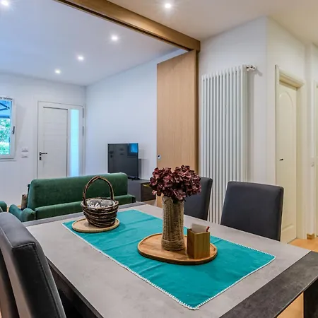 Rolando By Interhome * Verceia